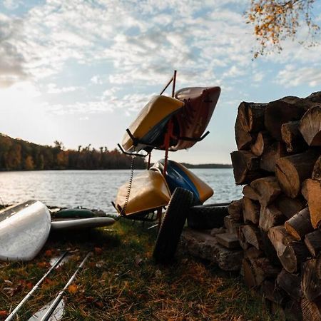 Big Blue Lake Cottages, Llc - Cottage #5 Holton Eksteriør bilde
