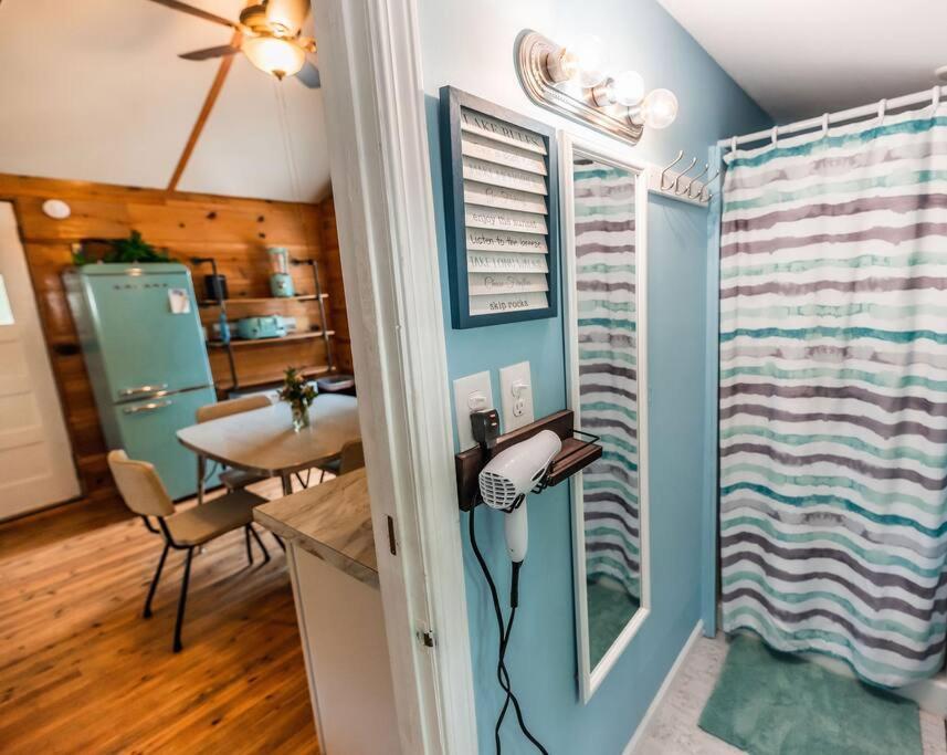 Big Blue Lake Cottages, Llc - Cottage #5 Holton Eksteriør bilde