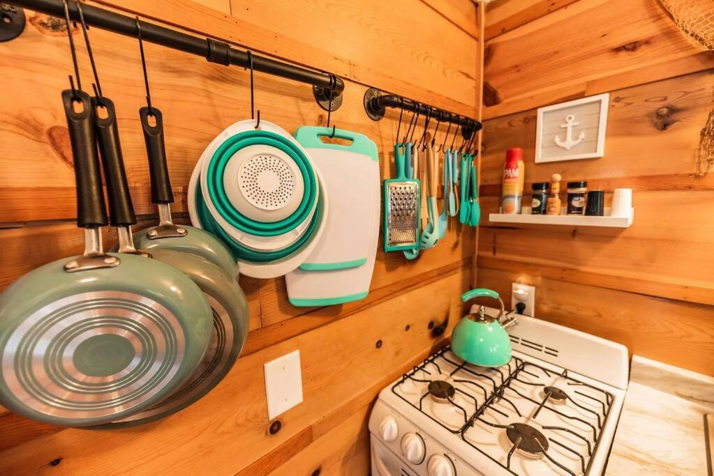 Big Blue Lake Cottages, Llc - Cottage #5 Holton Eksteriør bilde