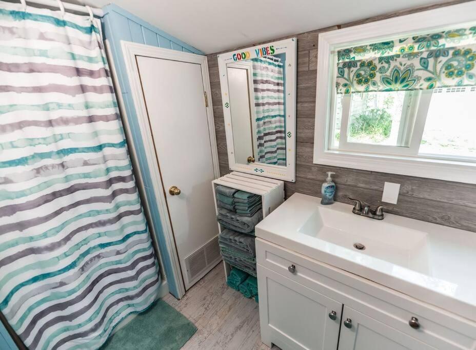 Big Blue Lake Cottages, Llc - Cottage #5 Holton Eksteriør bilde