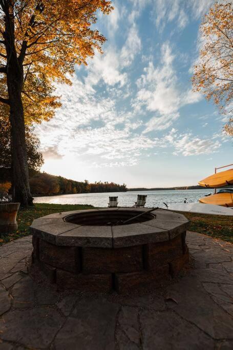 Big Blue Lake Cottages, Llc - Cottage #5 Holton Eksteriør bilde