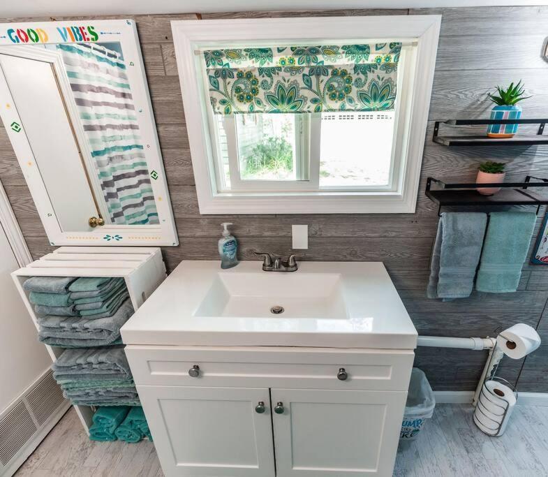 Big Blue Lake Cottages, Llc - Cottage #5 Holton Eksteriør bilde