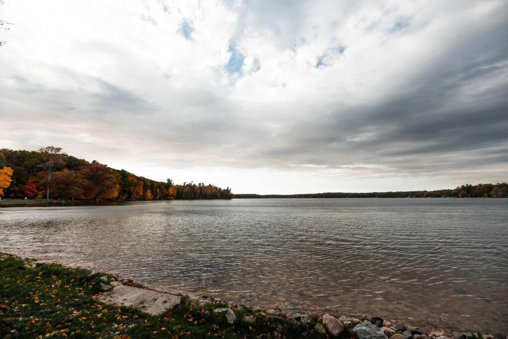 Big Blue Lake Cottages, Llc - Cottage #5 Holton Eksteriør bilde