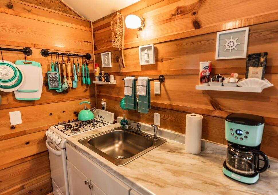 Big Blue Lake Cottages, Llc - Cottage #5 Holton Eksteriør bilde