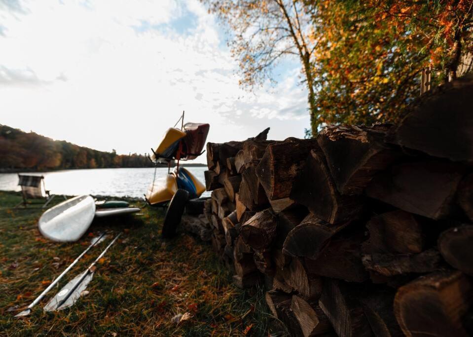 Big Blue Lake Cottages, Llc - Cottage #5 Holton Eksteriør bilde